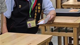 桃園,大罷免,撕選票,投票,裁處。（圖／翻攝畫面）