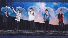 五月天鳥巢演唱會首日遇上暴雨（圖／翻攝自臉書）