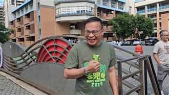 王義川現身中壢　好天氣盼選民積極投票