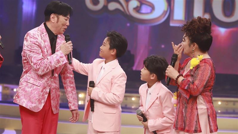  陽帆(左起)、周柏霖、周祐均、白冰冰同台。(圖/民視提供)