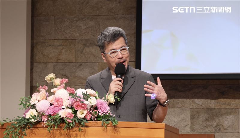黃國倫上台為林沖追思會致詞。（圖／記者鄭孟晃攝影）