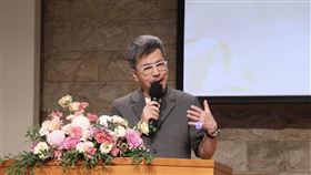 ▲黃國倫上台為林沖追思會致詞。（圖／記者鄭孟晃攝影）