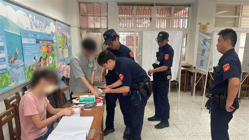 李男氣炸撕選票而遭警逮，十分得不償失。（圖／翻攝畫面）