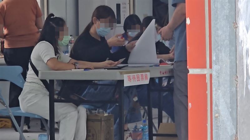 花蓮縣壽豐鄉豐山活動中心投票情況。（圖／翻攝畫面）