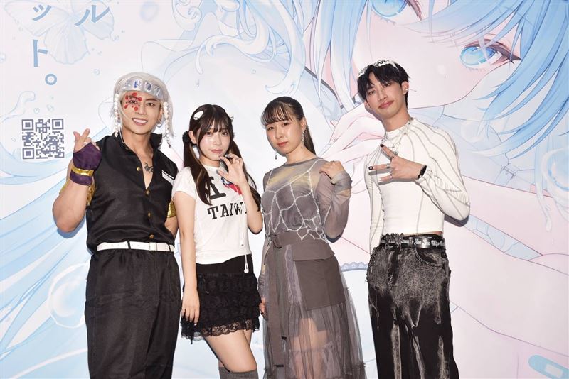 子元、三野宮玲、彩莉 Ayari、小銘 LIL MING登漫博。（圖／漫博日本館提供）