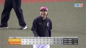 ▲統一獅輸球，賽後總教練林岳平卻笑出來。（圖／翻攝自CPBLTV）