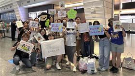 蔡英文說，台灣面臨的內、外挑戰與威脅依然非常多，比起任何國家都更加困難，但是越是困難的時候，我們越要團結。（圖／翻攝自蔡英文臉書）