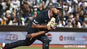 ▲中職36年明星賽，明星隊洋投梅賽斯登板。（圖／記者劉彥池攝影）