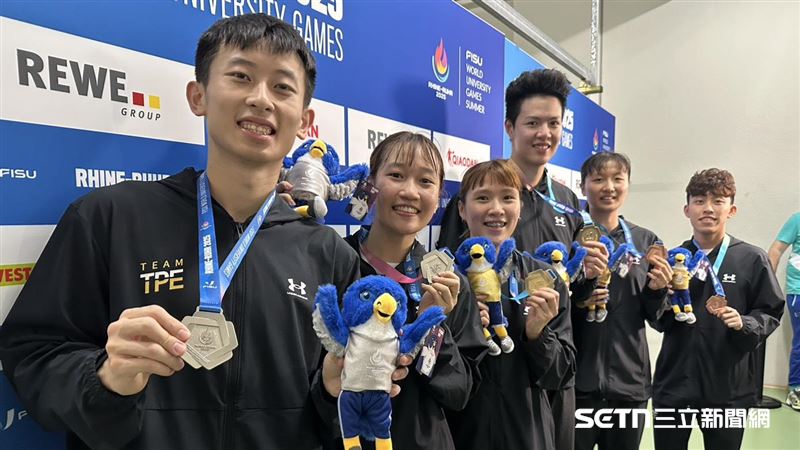 台灣隊直接包辦2025年德國萊茵魯爾世大運混雙金銀銅。（圖／特派記者蔡厚瑄攝影）