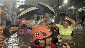 ▲菲律賓連日豪雨成災，已釀30死7失蹤。（圖／翻攝自X平台 @@IFRCAsiaPacific）