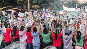 大罷免首波投開票在726進行，結果全數遭否決。（圖／翻攝自護國大遶境粉專）