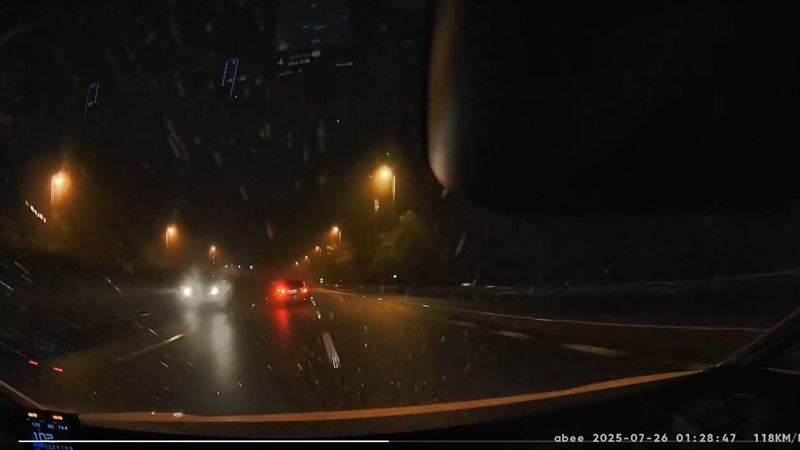 剛從這離開就遇國3逆向車…感激讓他避死