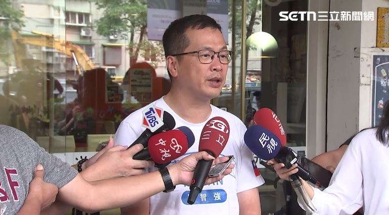 外傳國民黨主席朱立倫交棒想法不變,羅智強表示,國民黨上下一定會選出適合領導人。(圖/記者詹宜庭攝影)