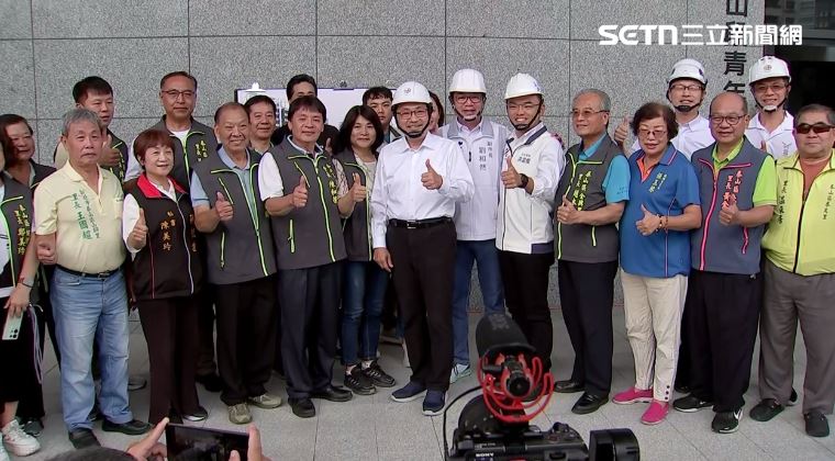 侯友宜視察泰山中山段青年社會住宅新建統包工程,喊話賴清德「總統要學著放下、尊重在野黨」。(圖/翻攝畫面)