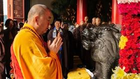 少林寺住持釋永信被抓了！不僅侵占資產　還被指有多名情婦私生子，圖／翻攝自釋永信微博