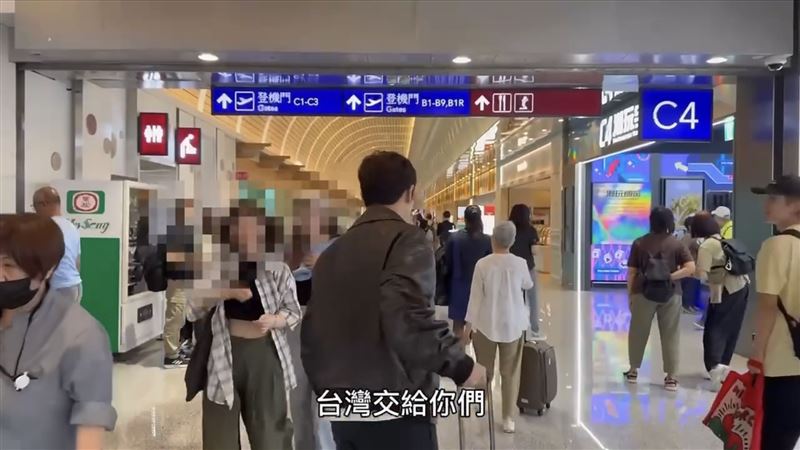 八炯今搭機離開台灣，並向大家說珍重再見：「我盡力了，台灣交給你們了。」（圖／翻攝自八炯Threads）