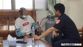 北港警分局椬梧派出所助走失長輩返家／翻攝畫面