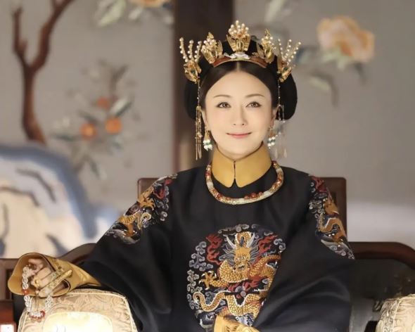 秦嵐在《延禧攻略》中飾演富察皇后,讓人印象深刻。(圖/翻攝自微博)
