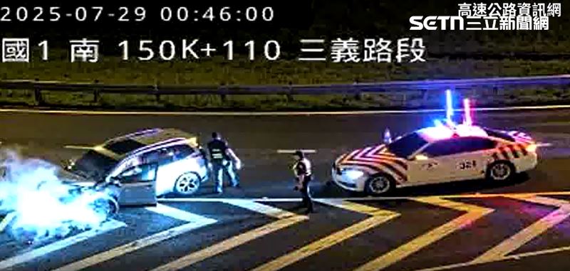 國道1號北上三義交流道出口發生自撞車禍，57歲男子送醫不治。（圖／翻攝高速公路資訊網）