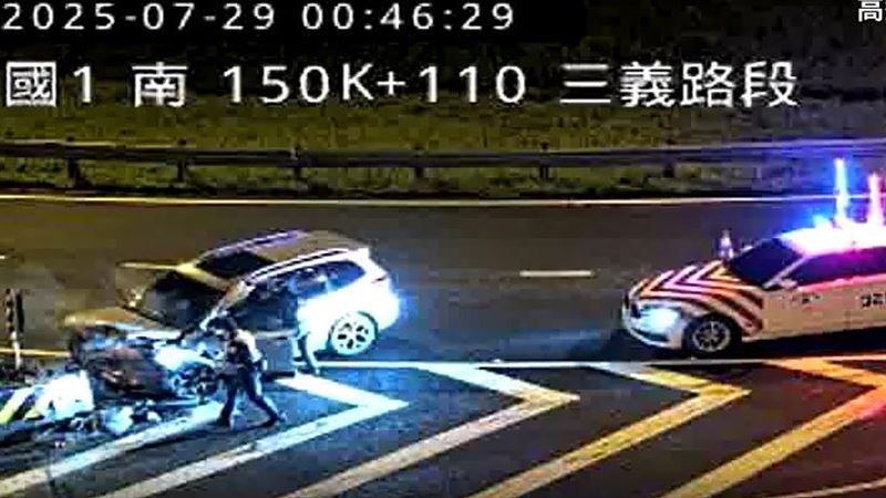 新/國1死亡車禍!男開車撞匝道石墩喪命