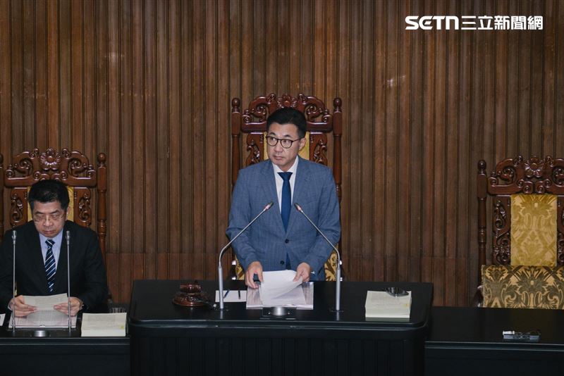 韓國瑜缺席院會，由江啟臣代為主持。（圖／記者楊士誼攝影）