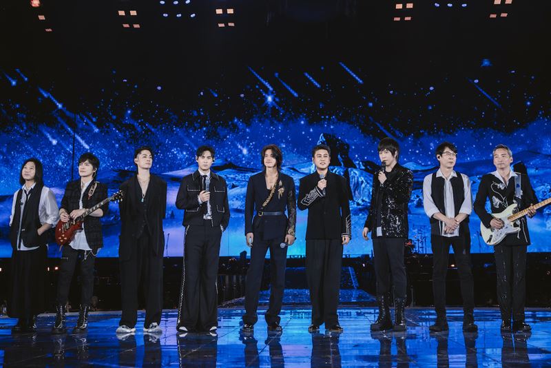 F4日前二度擔任五月天演唱會嘉賓，四人站上北京鳥巢開唱。（圖／相信音樂提供）