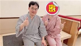 女主播臉書文曾曬出跟洪子仁合照。（圖／翻攝自臉書）