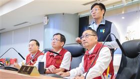 新北市長侯友宜至EOC關心強降雨情形（圖／新北市府提供）