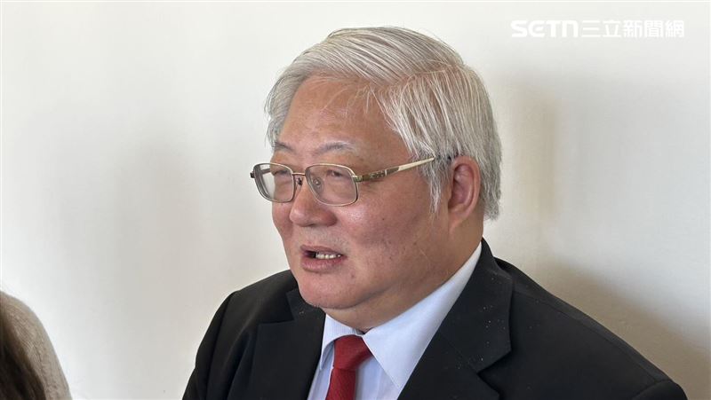 國健署長吳昭軍表示,未來針對加熱菸產品上市,將加強嚴格管理力道。(圖/資料照)