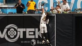 ▲小塔提斯（Fernando Tatis Jr.）沒收大都會超前全壘打。（圖／翻攝自教士 X）