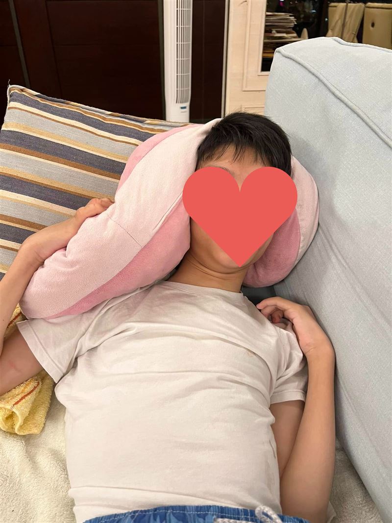 李宇柔罕病兒「牛牛」驟逝，得年15歲。（圖／翻攝自李宇柔臉書）