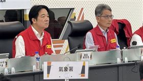 ▲賴清德總統赴中央災害應變中心視導整備情況，並與與台南、嘉義、高雄、屏東四縣市首長視訊會議，總統指示成立「雲嘉南災後復原前進指揮所」統籌災後重建。（圖／經濟部提供）