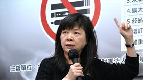 台灣拒菸聯盟公布菸害防制法新法體檢結果（2）台灣拒菸聯盟7日公布菸害防制法新法體檢結果，董氏基金會菸害防制中心主任林清麗（圖）表示，依WHO（世界衛生組織）建議及歐盟法令，除菸草原味，應禁止所有花香、果香、巧克力、薄荷及其他天然或人工調製口味的加味菸。中央社記者陳至中台北攝  114年3月7日