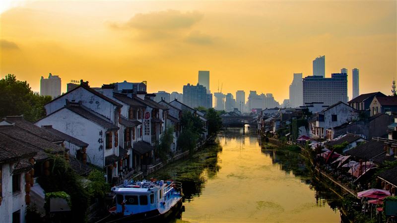 信義房屋Q2財報受中國無錫建案跌價及台幣升值拖累，靠仲介本業及日本海外撐盤。（圖／翻攝pexels）