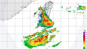 ▲受到西南氣流影響，易有短延時強降雨。（圖／翻攝自中央氣象署）

