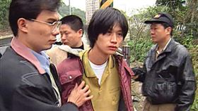 中山之狼徐偉展（中）是憲兵退役，狡詐敏捷，藏匿近5個月才被捕。（東森新聞提供）
