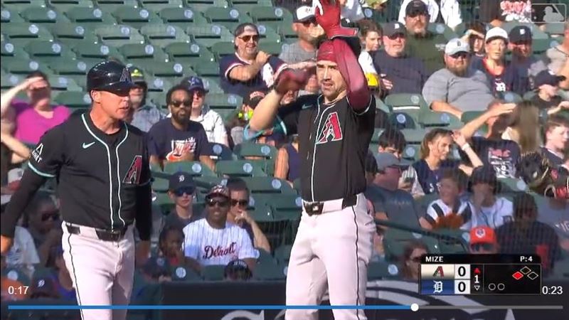 卡洛爾（Corbin Carroll）跑出本季第14支三壘安打。（圖／翻攝自MLB官網）