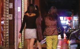 因為中山之狼出沒，許多夜歸女子人心惶惶，擔心被盯上。（東森新聞提供）
