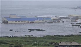 ▲首波海嘯已經抵達俄羅斯北千島市（Severo-Kurilsk）沿岸。（圖／翻攝自X平台 @TheBelaaz）