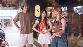 阿喜（中）頻頻搞笑，風田（左）和朵拉在旁目瞪口呆。(圖／TVBS提供)
