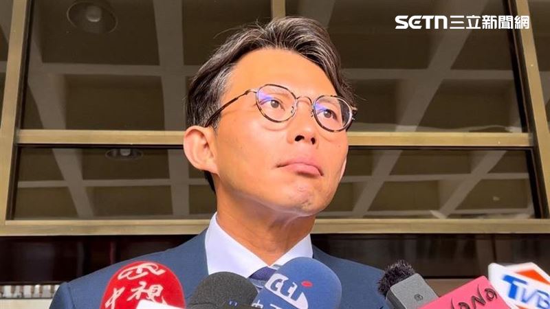 鍾佳濱：核三公投藍白分裂，黃國昌還造謠