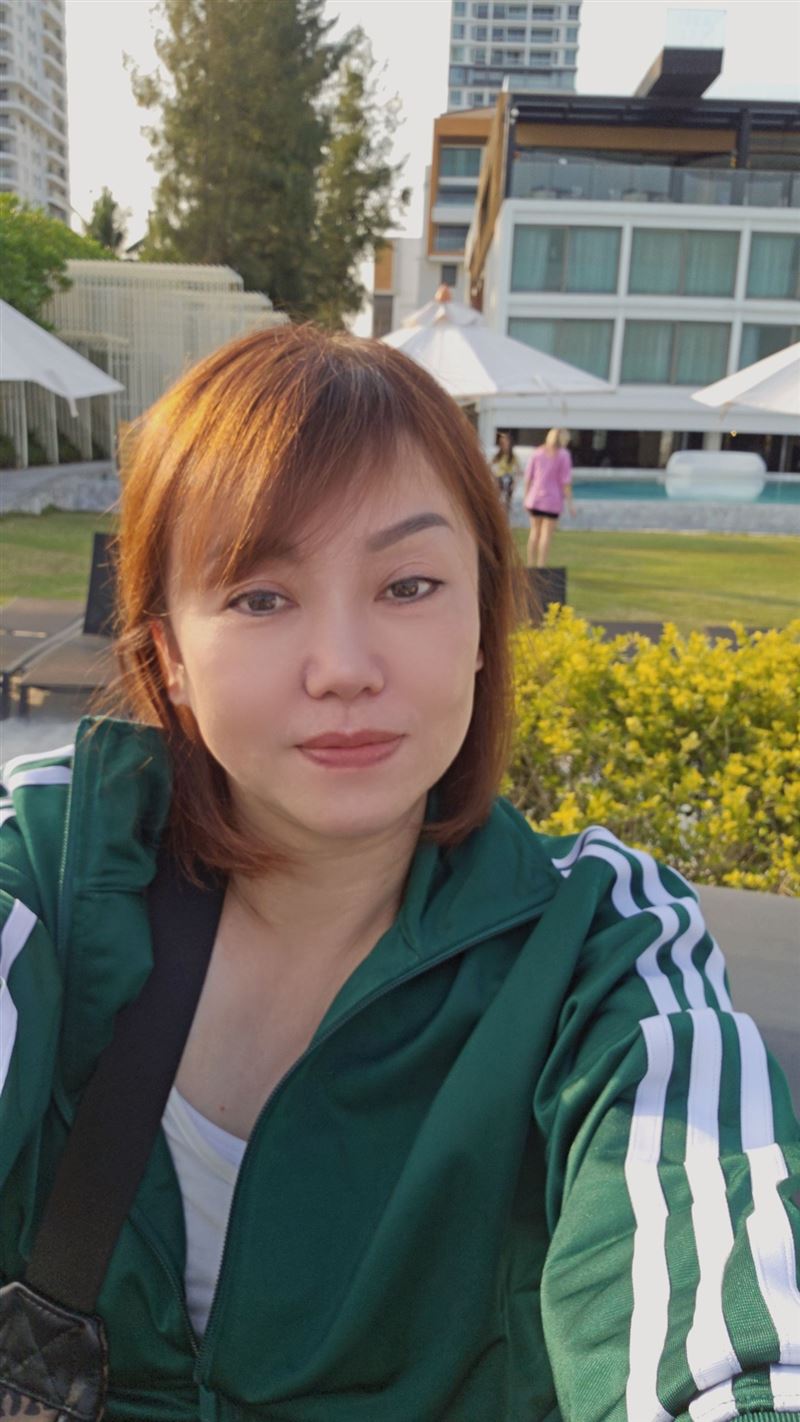 鄒佩真感嘆「心無限惆悵」,疑似為沈玉琳事件發聲。(圖/翻攝自鄒佩真臉書)