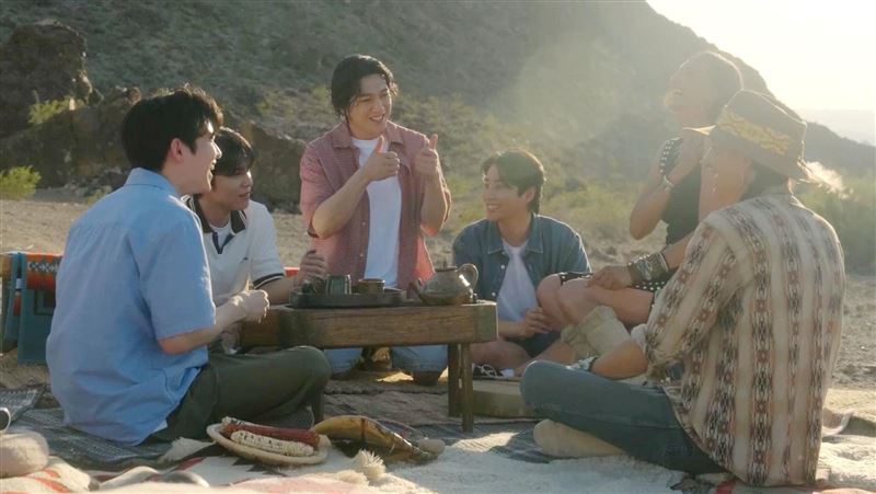 人氣韓團出道十週年電影　私下模樣全公開