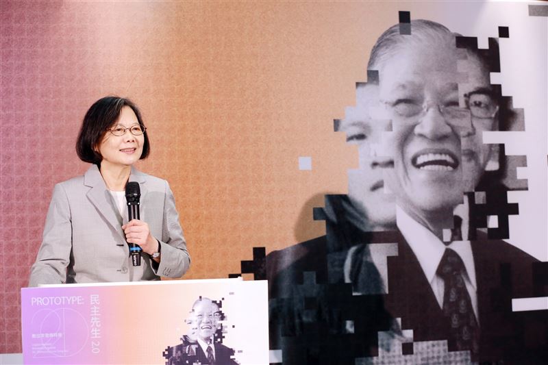 大罷免失敗,蔡英文(圖)再度發聲勉勵台灣人。(圖/翻攝自蔡英文Threads)