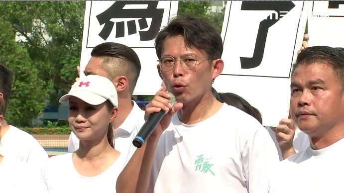 黃國昌回應館長與黃光芹的衝突。(圖/翻攝畫面)