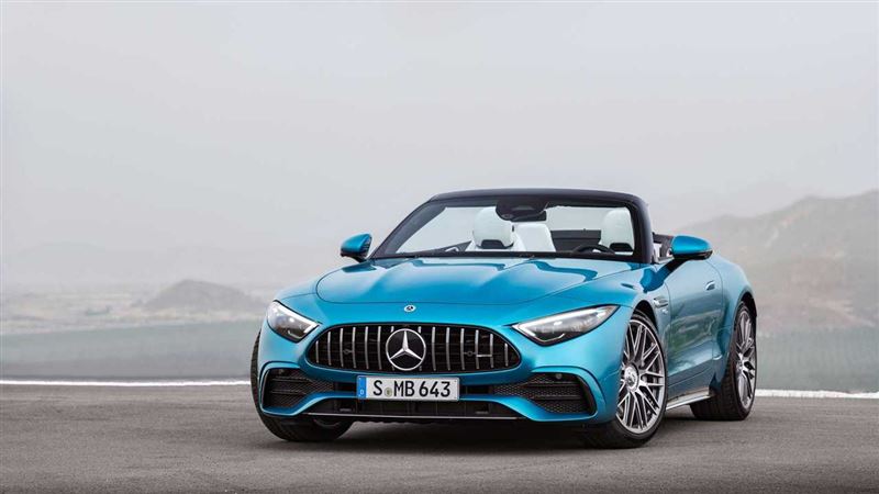 賓士SL 43敞篷跑車成為沈玉琳的新歡。（翻攝Mercedes-Benz網站）