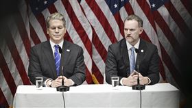 ▲美國財政部長貝森特與貿易代表格里爾，於斯德哥爾摩與中國進行第三輪貿易協商。（圖／美聯社／達志影像）