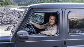 沈玉琳不僅擁有多棟豪宅，換豪車更是他的興趣。（圖／翻攝自沈玉琳臉書）