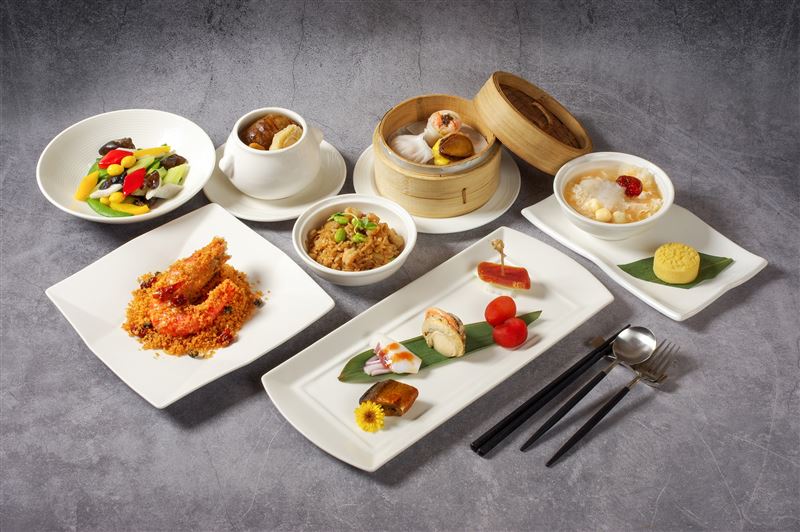 台北花園大酒店翠庭中餐廳精心設計以粵式精緻海鮮為主軸的個人套餐。主廚以深厚的廚藝底蘊為基礎，精選台灣在地食材入饌，講究高湯底蘊的醇厚層次，交織出海味的鮮美風華，精準掌控粵式料理、廣式點心與港式煲湯的火候與工法。（圖／飯店旅宿業者提供）