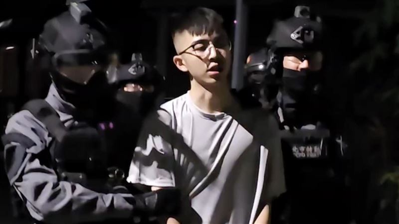 劉姓前男友持彈簧刀刺死谷姓夜店女公關。(圖/翻攝畫面)